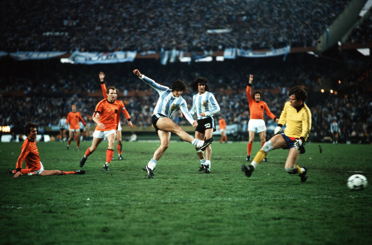 1978年來歷屆世界杯4強：巴西5進4強2奪冠，誰比巴西4強更多？