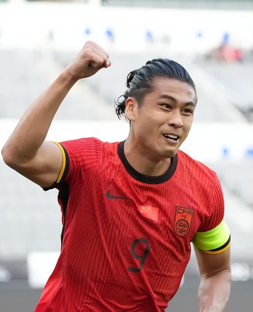 中國(guó)足球隊(duì)國(guó)際比賽表現(xiàn)_國(guó)足沖擊世界杯歷史_國(guó)足戰(zhàn)術(shù)變化分析