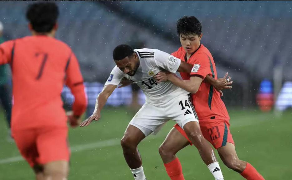 國(guó)足戰(zhàn)術(shù)變化分析_中國(guó)足球隊(duì)國(guó)際比賽表現(xiàn)_國(guó)足沖擊世界杯歷史