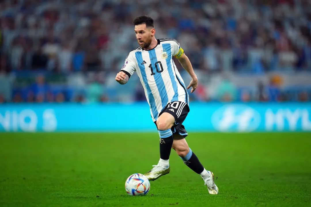 _卡塔爾世界杯足球場事故_卡塔爾世界杯專用足球