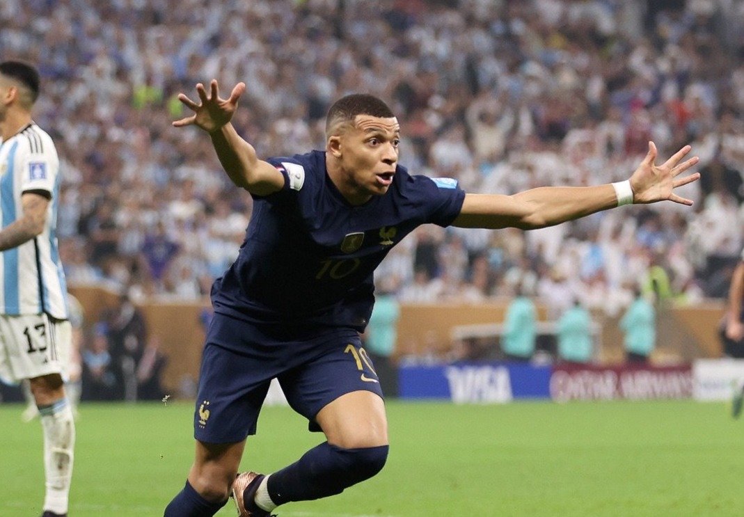 姆巴佩2分鐘內(nèi)連追2球！阿根廷法國進(jìn)加時(shí)